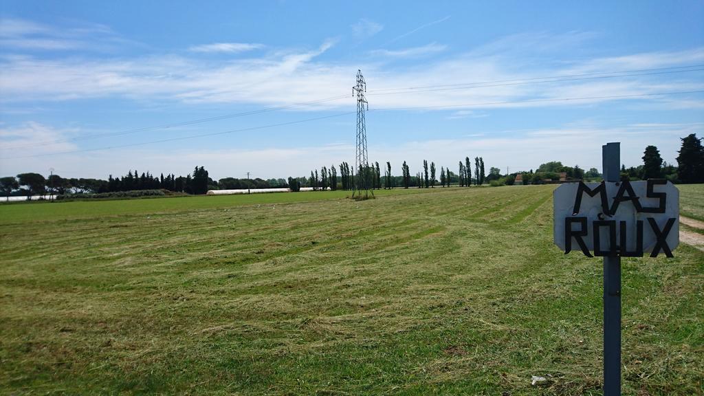 Les Prairies Mas Roux Casa de hóspedes Raphèle Exterior foto